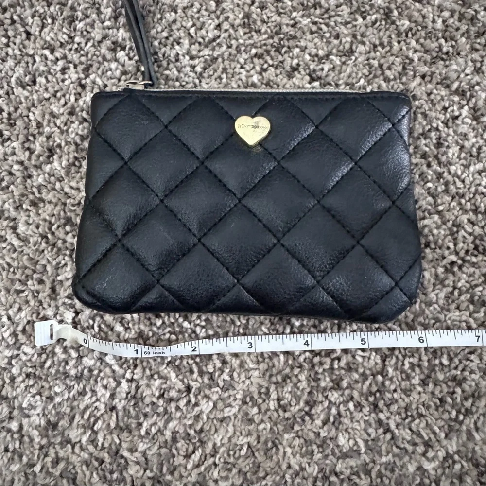 Betsey Johnson black puffy heart pattern zipper pouch